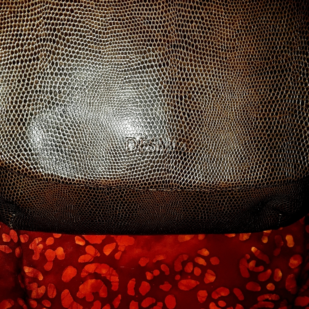 Desmo Handbag - Picture 5 of 6